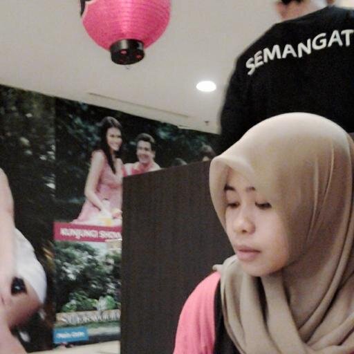 miyraant's profile picture. “hanya dengan mengingat Allah hati menjadi tenang”