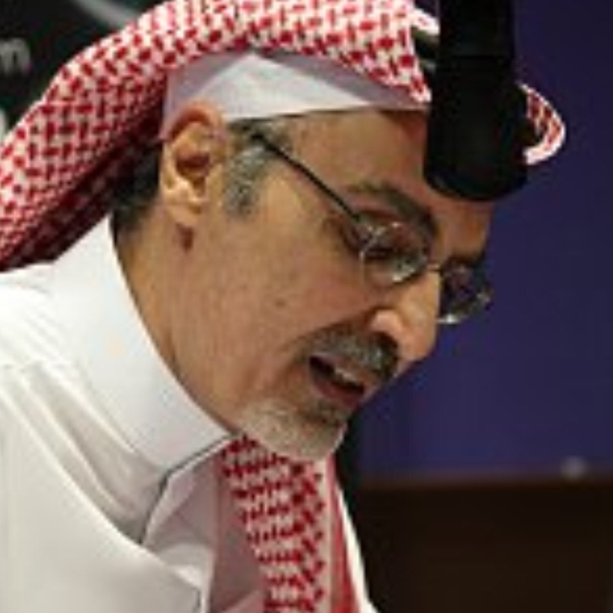 هنا ستجد أجمل ماقيل في الشعر