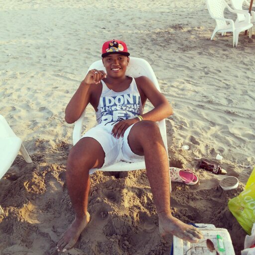 NO HAGAS CON NADIIE LO QUE NO QUIERES QUE HAGAN CON TIIGO
#REAL#
http://t.co/3RIoEo9eKx…