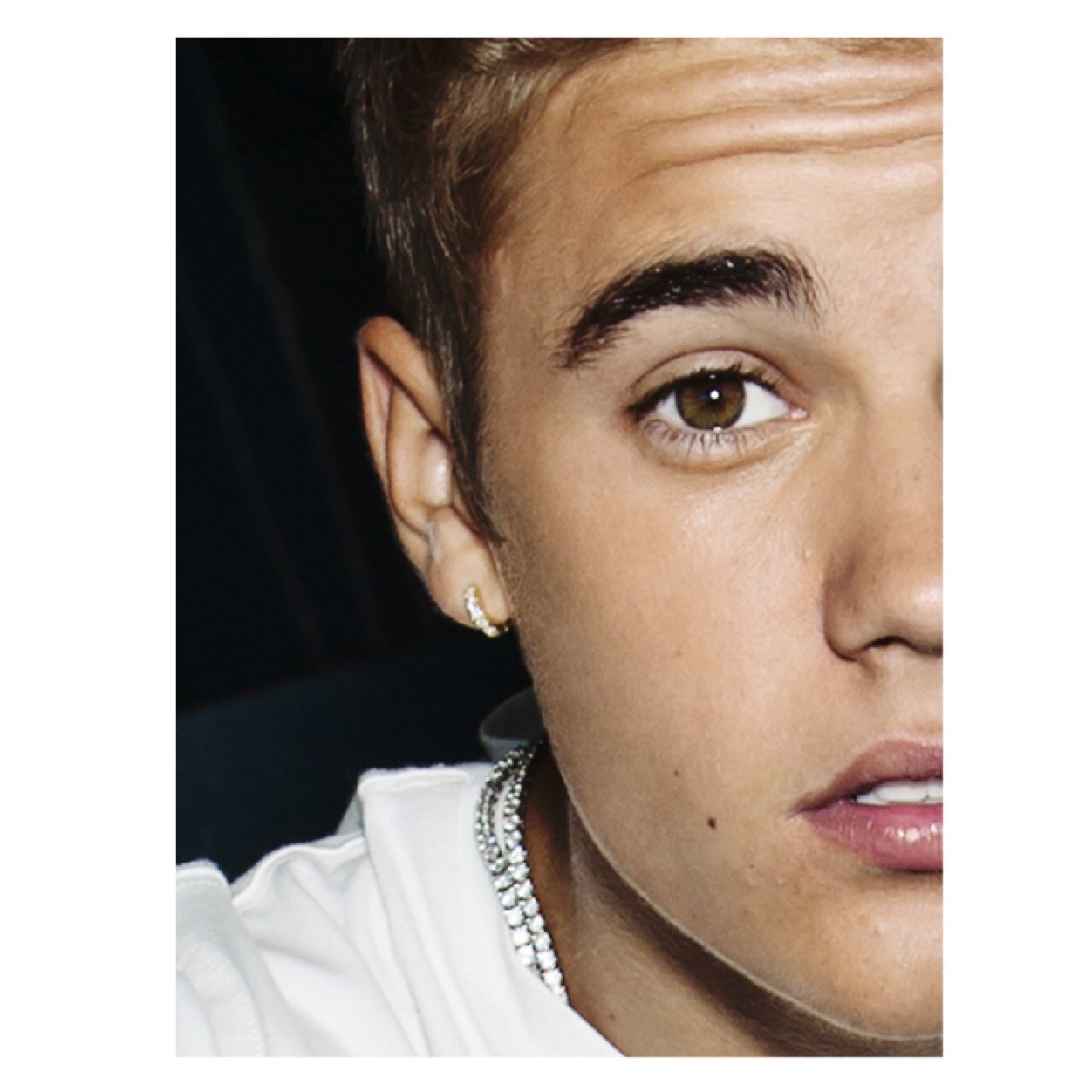 The names Justin. Kik- Jeppe_Drew Im a white boy from Canada.