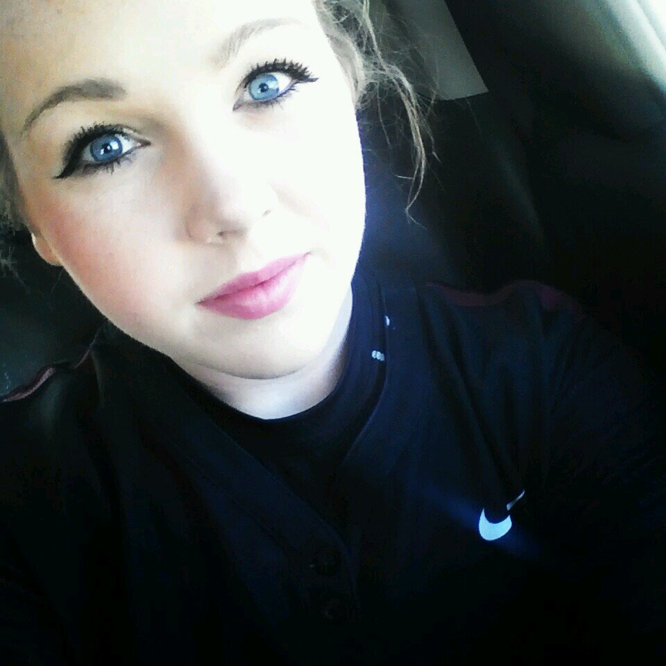 CloeeAnna's profile picture. God is great! Softball is life. You have to work to be a champion.