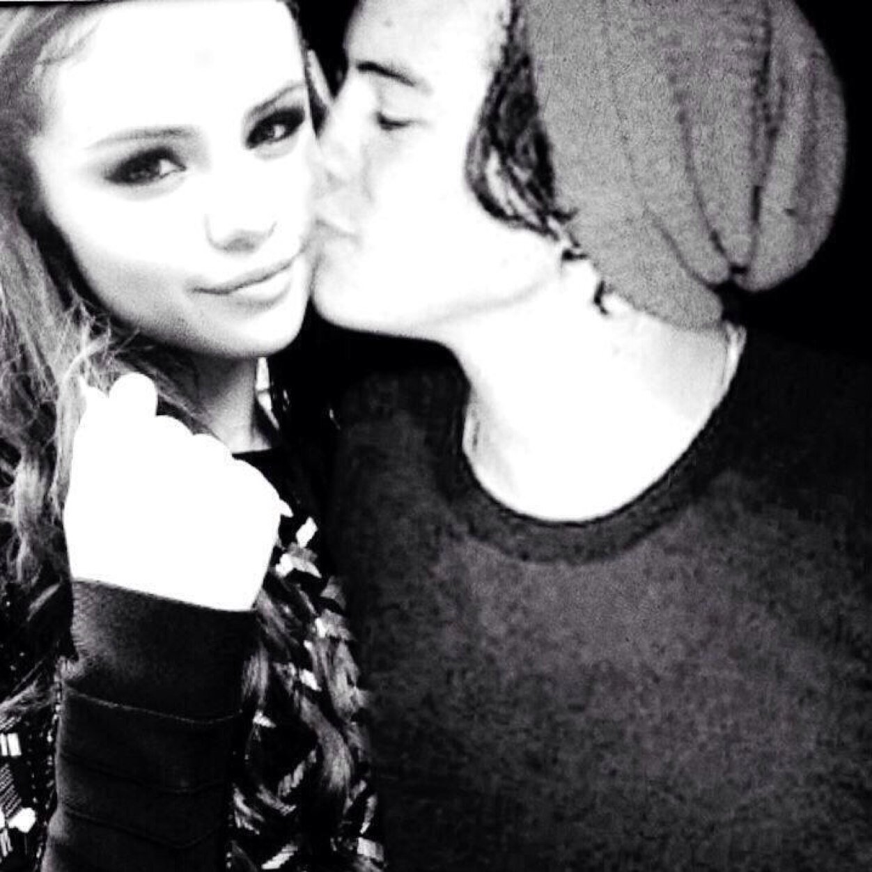 Just another soul with feelings but nobody's there to feel the pain. (RP/Taken/Caiden and Brooke are my life) Happy to have @FauxHaz back.