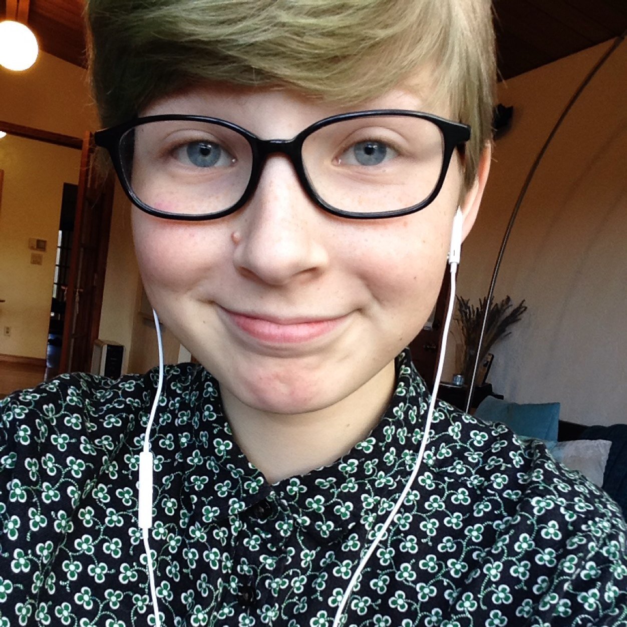 connutellaa's profile picture. i don't know where i'm going but i'll figure it out eventually