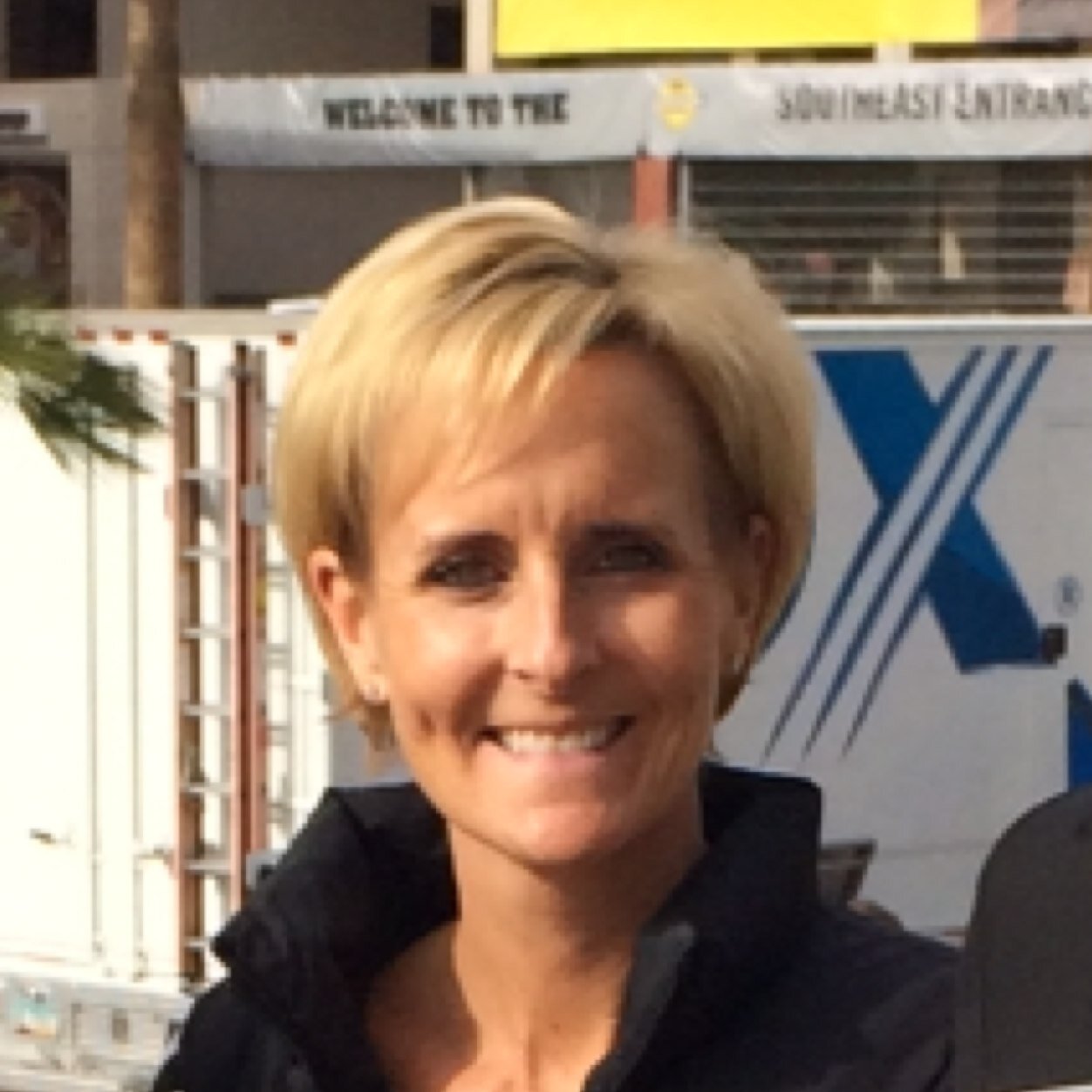 jes_schaefer's profile picture. 