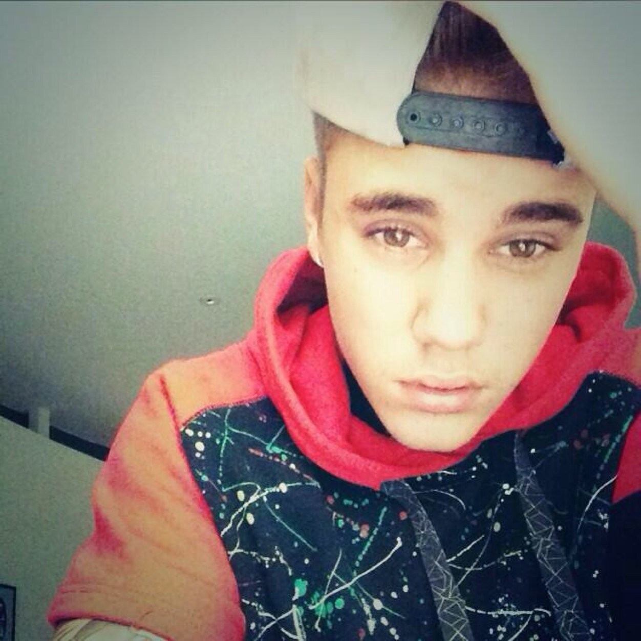 Free Follow! Now Go follow @Bieberbeslayin & ask them for a follow back!