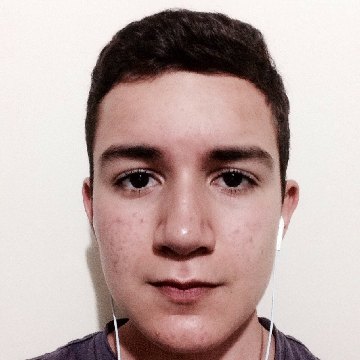 minha criatividade não é boa o suficiente pra criar uma bio