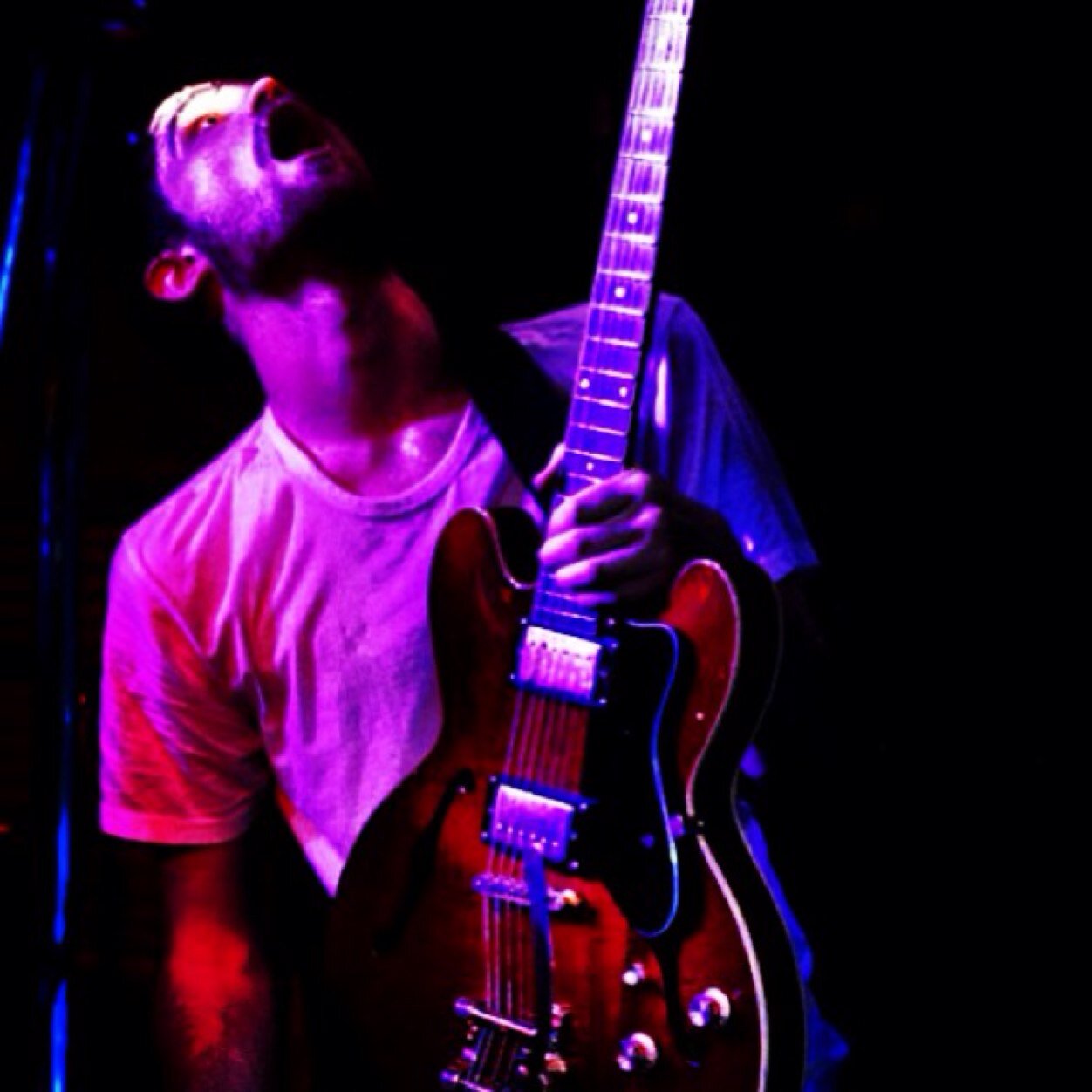 Noise is music / 
Guitarist and singer in @TheGreatMachine