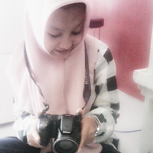 IntanErdiah's profile picture. 