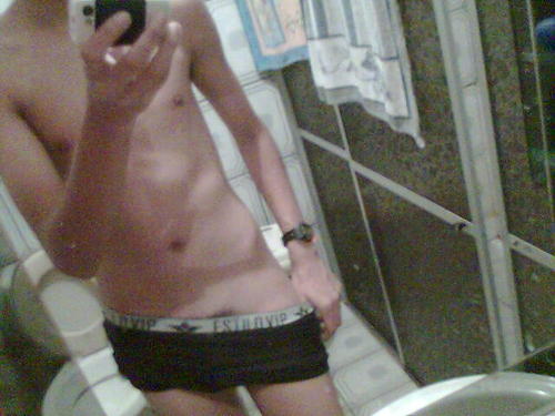 hot__guy4ever's profile picture. i'm a boy and i'm gay