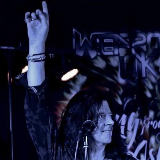 I'm just a singer in a rock'n'roll band!..  NWoBHM band Weapon (UK)