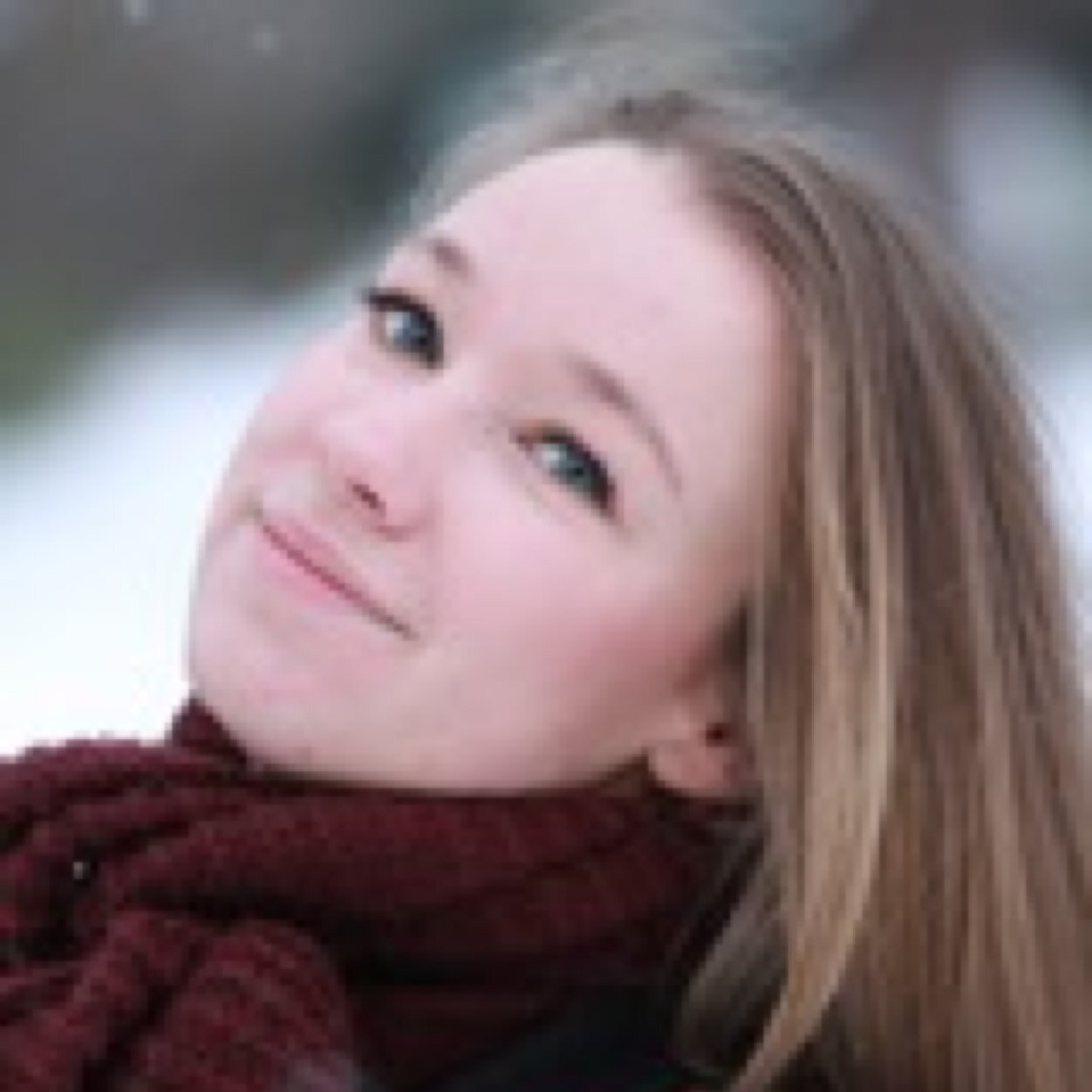 French Soprano, language coach for singers. Find more on https://t.co/QHuADEWF7c
