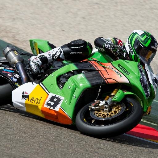 Official Updates from the Kawasaki World Superike Team. Based in Yeovil, Somerset. Contesting WSS with @kenansofuoglu and WSBK Evo with @fabienforet