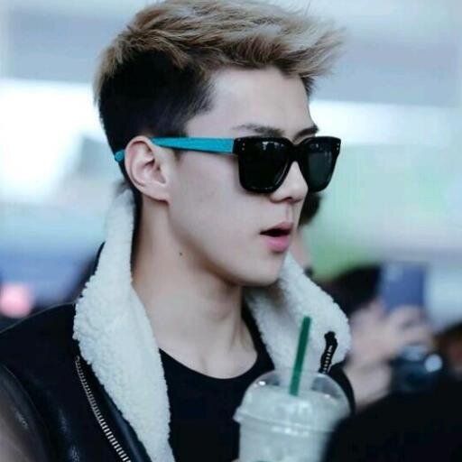 Gueh holang kaya di eksoh '-' rakjel dont be dekat dekat/?