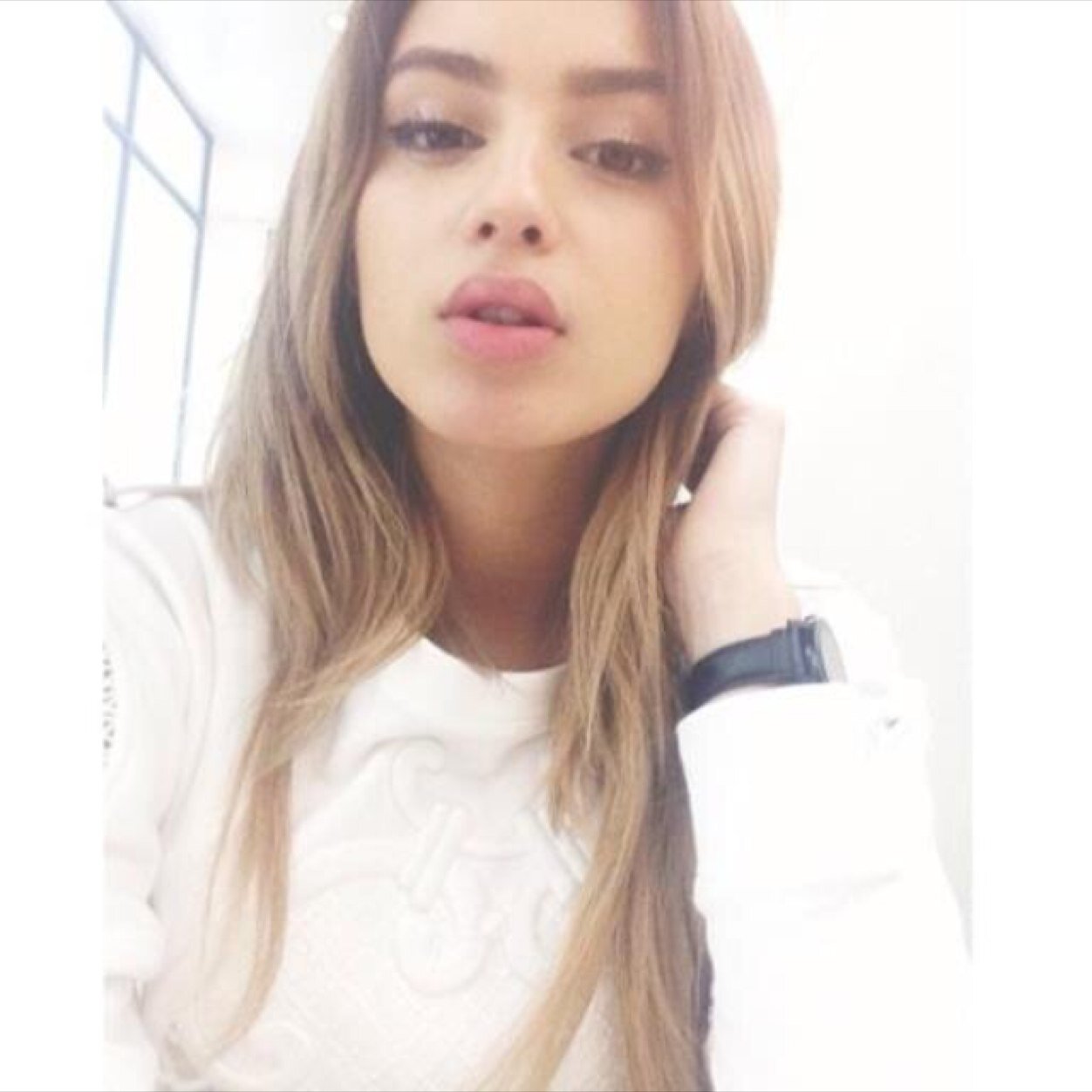 ❁