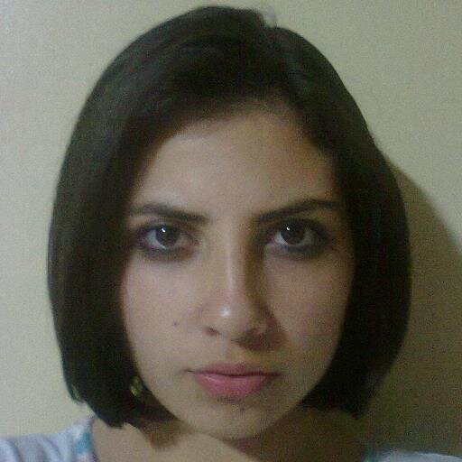 Itoxicada pela loucura,eu estou apaixonada pela a minha tristeza !!! EVfãn com orgulho