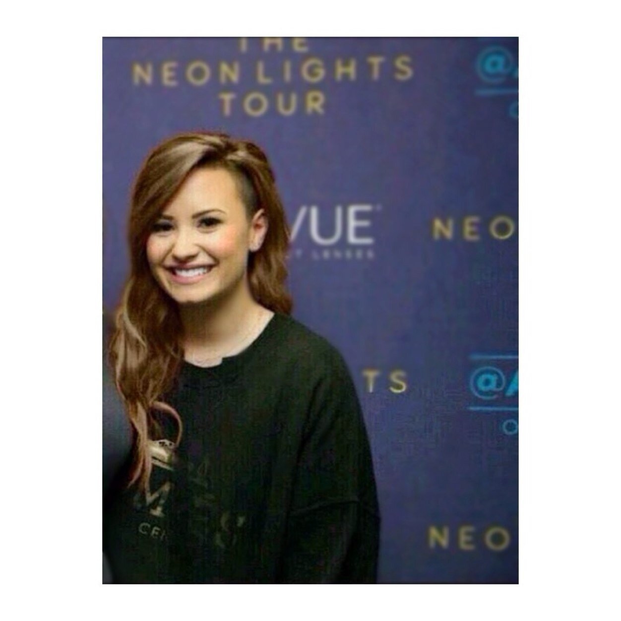 sem bio, porque a demi comeu ☁️ que era brigadeiro / boylovatic ❤