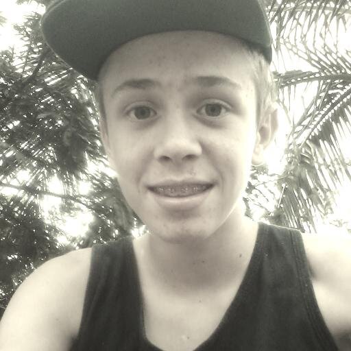 EI ?? TE AMOO S2