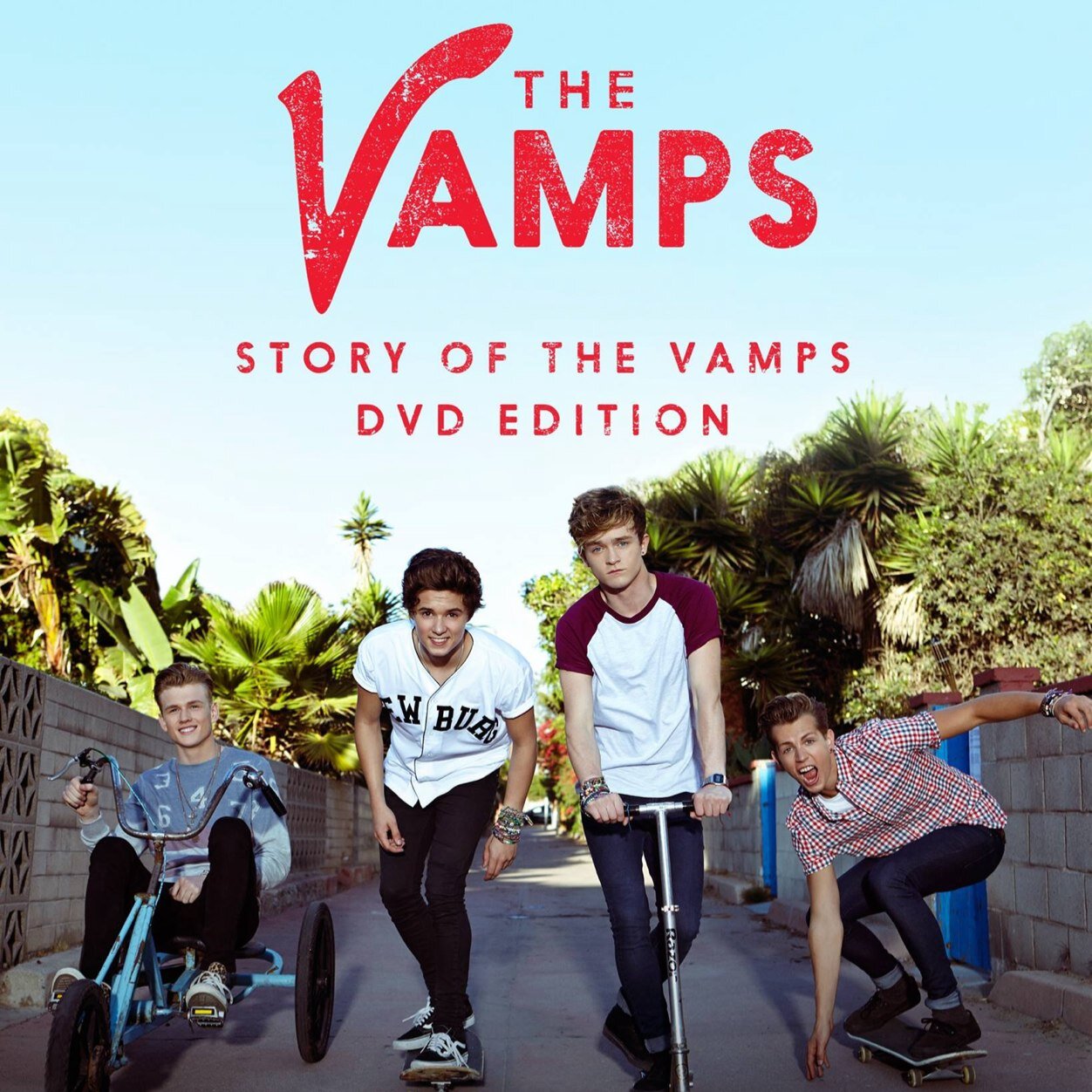 Hey! FOLLOW  @thevamps_meggie  I RETWEET AND FAVOURITE ALL YOUR POSTS IF YOU FOLLOW ME!