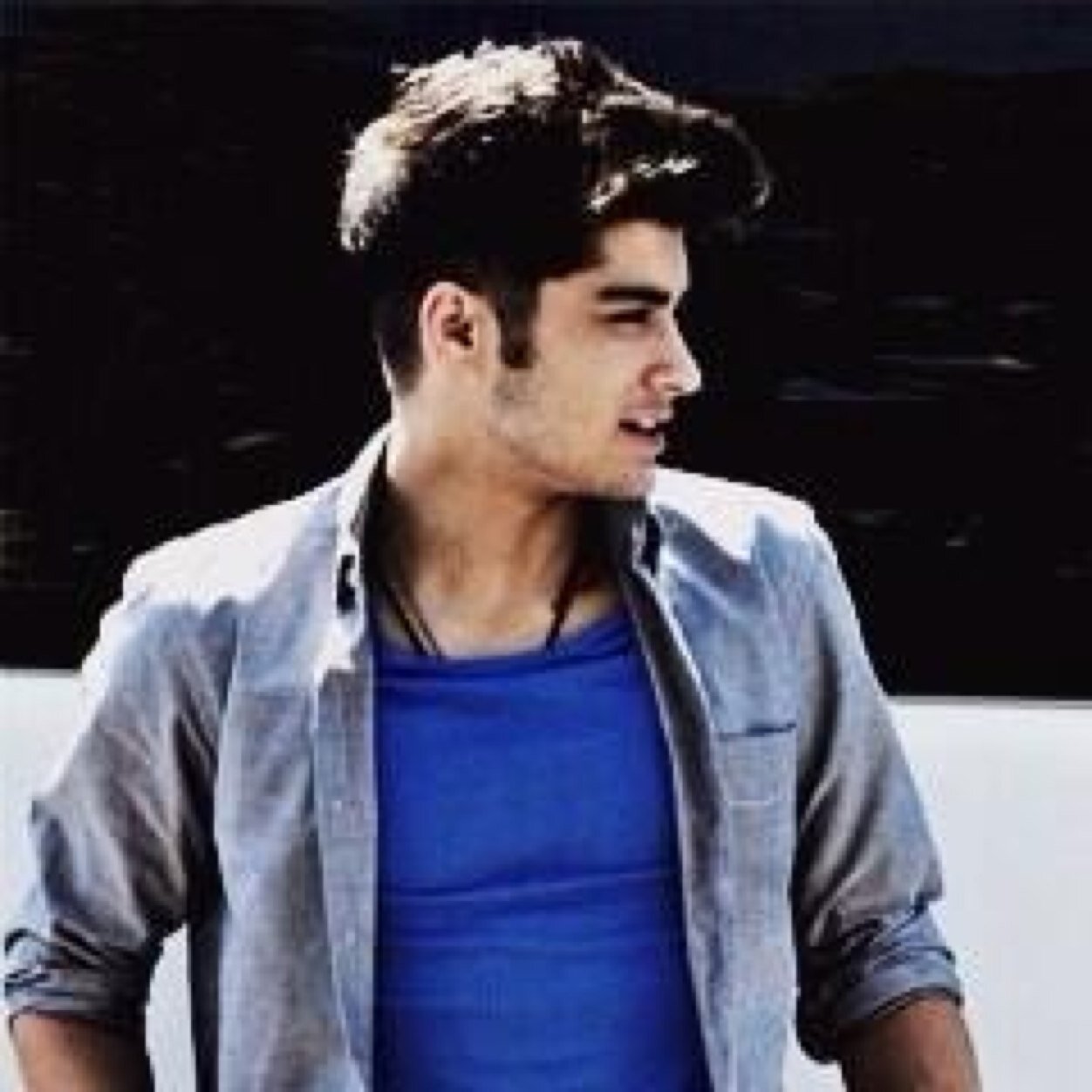 ask for a follow back on @raybanzouis