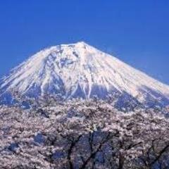 日本の和の心、そしておもてなしの心を大切にします。もっと誇ろう日本の心!日本人の感性、思いやりは世界一です。そしてちょっとスパイスのきいた、とぼけた笑い・・・大好きです!