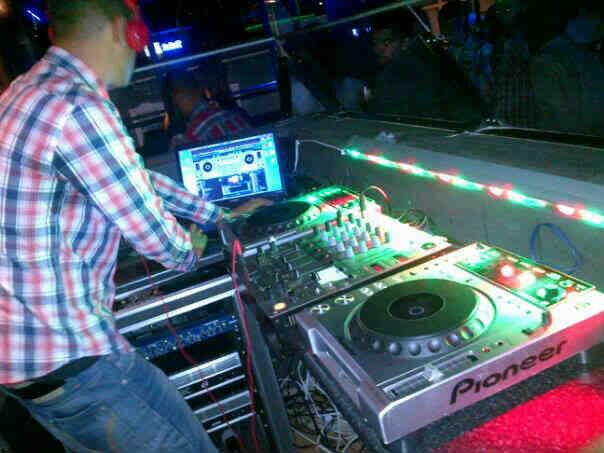 DjStix27's profile picture. I'm a Easy going person. I like meeting new people. I'm super chilled. At the moment I am focusing on my DJ career. Getting there slowly but Surely!