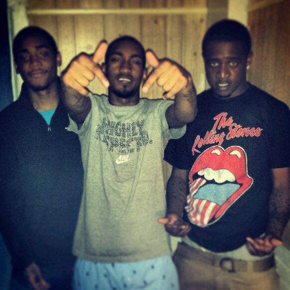 #freekillasavage follow my brah @KillaThaKid