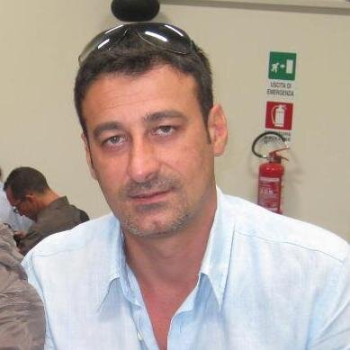 dip.pubblico - esperto di calcio e politica - amante della buona cucina
