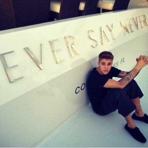 Somos o mais atualizado fansite sobre o Justin Bieber em Portugal. Segue-nos e fica a par das melhores notícias!