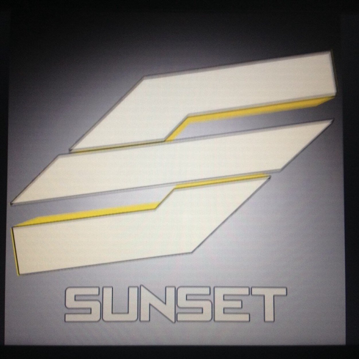 SunsetPS3's profile picture. Trickshotting and feeding clan. (PS3). Leader-Sunset-Nevii
Co-Leader-Sunset-DevRo