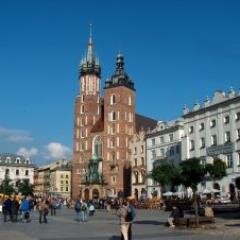 Providing support with #relocation to #Krakow as well as useful tips for visiting and living in the city. Check out the #RelocationGuide blog for more details!