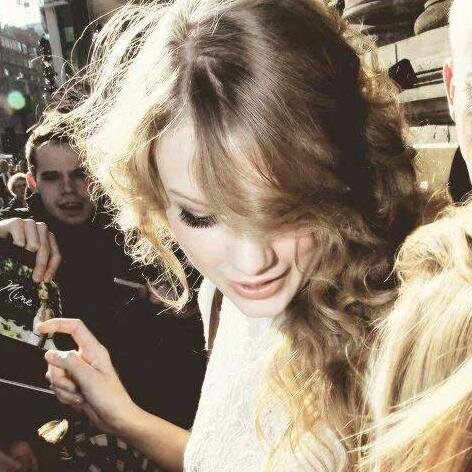 Swiftie, Taylor Alison Swift is my everything. And Haler I love you Lucy.