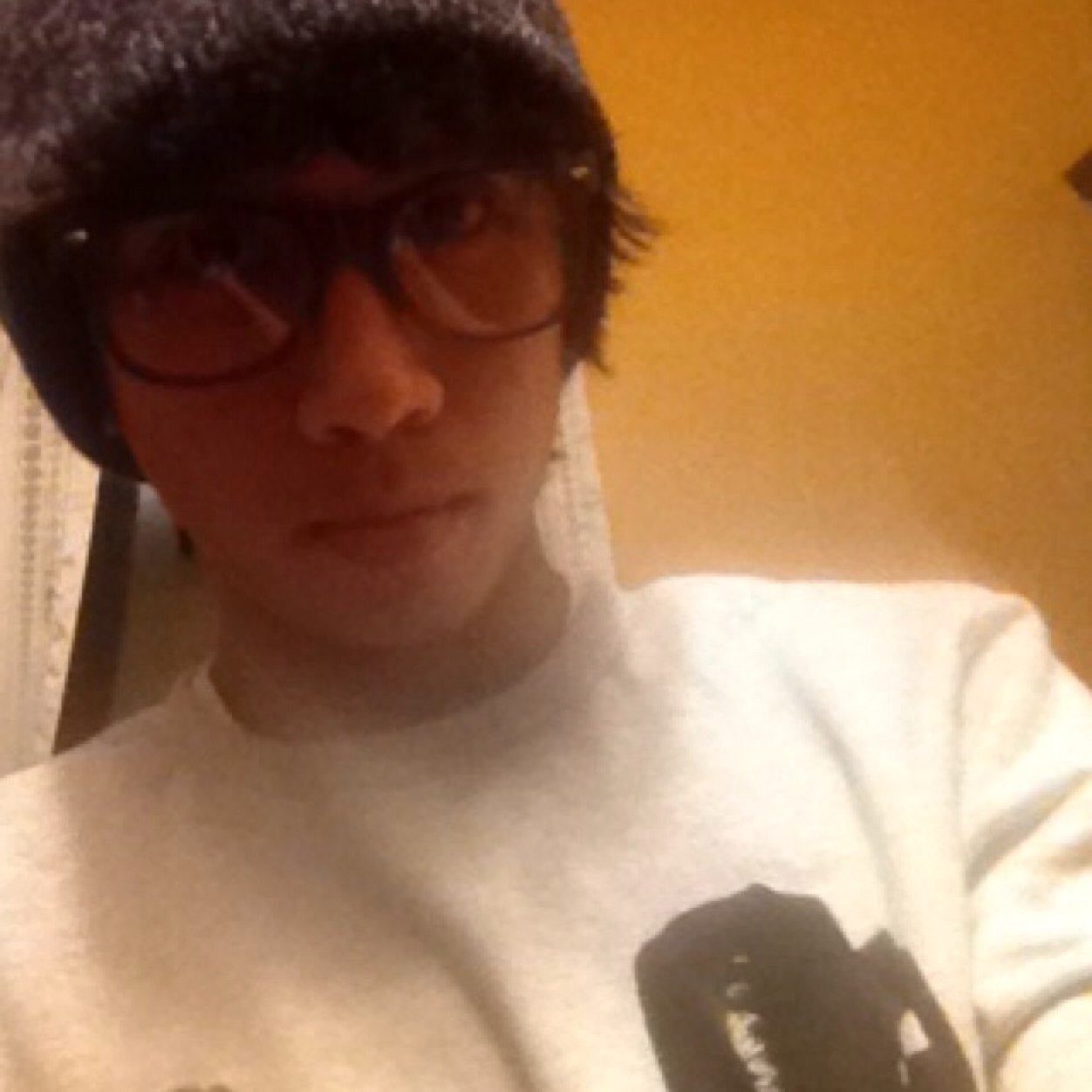 theloydyloyd's profile picture. I'm all about not sweating the small stuff. i love Pentatonix, Jessie J, and Sam Tsui. I think I'm weird but errbody still loves me anyway. #TeamFollowBack