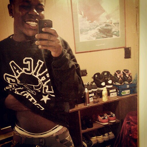 ayee baby hurry up and write ya number down fo I dont want it no more. kik: @Quavo_x
IG: @_xHigh we don't do flaw.
