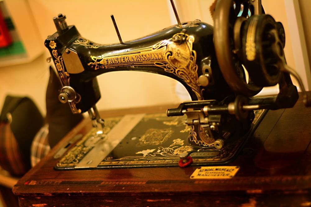 A vintage style tea room with shop selling handmade & homemade products and a sewing workshop offering a wide range of classes.