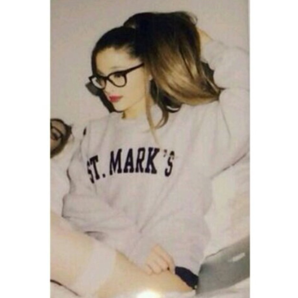 ariigrande_x13's profile picture. been here for the red, here for the brown, lovin' the blonde,& i will be right there for the grey♡