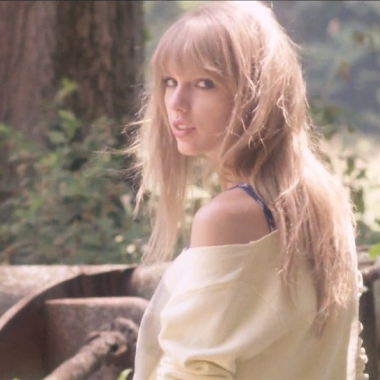 Taylor taught me that it's okay to laugh at yourself sometimes ~ walks like summer and smells like rain~