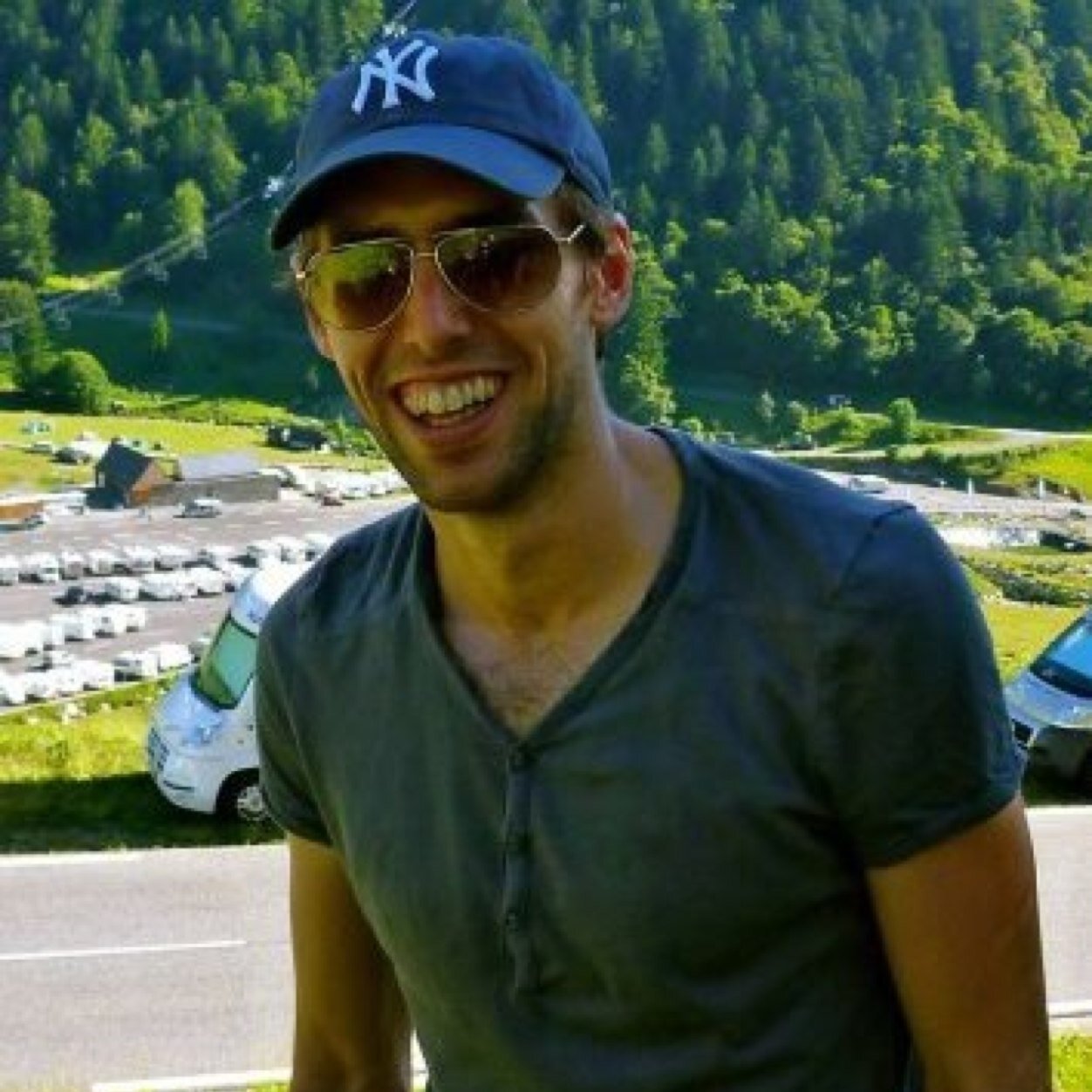 2013 European Champion and World bronze medallist Age Group (30-35) Triathlon  (olympic distance), Software Architect, Dual Aussie and Brit living in London.