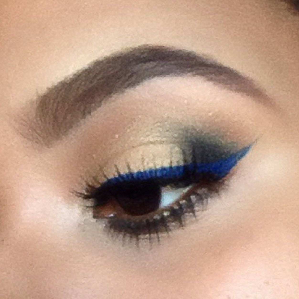 makeupfamine's profile picture. ❤️ IG @makeupfamine//FB Makeupfamine     #Naimies