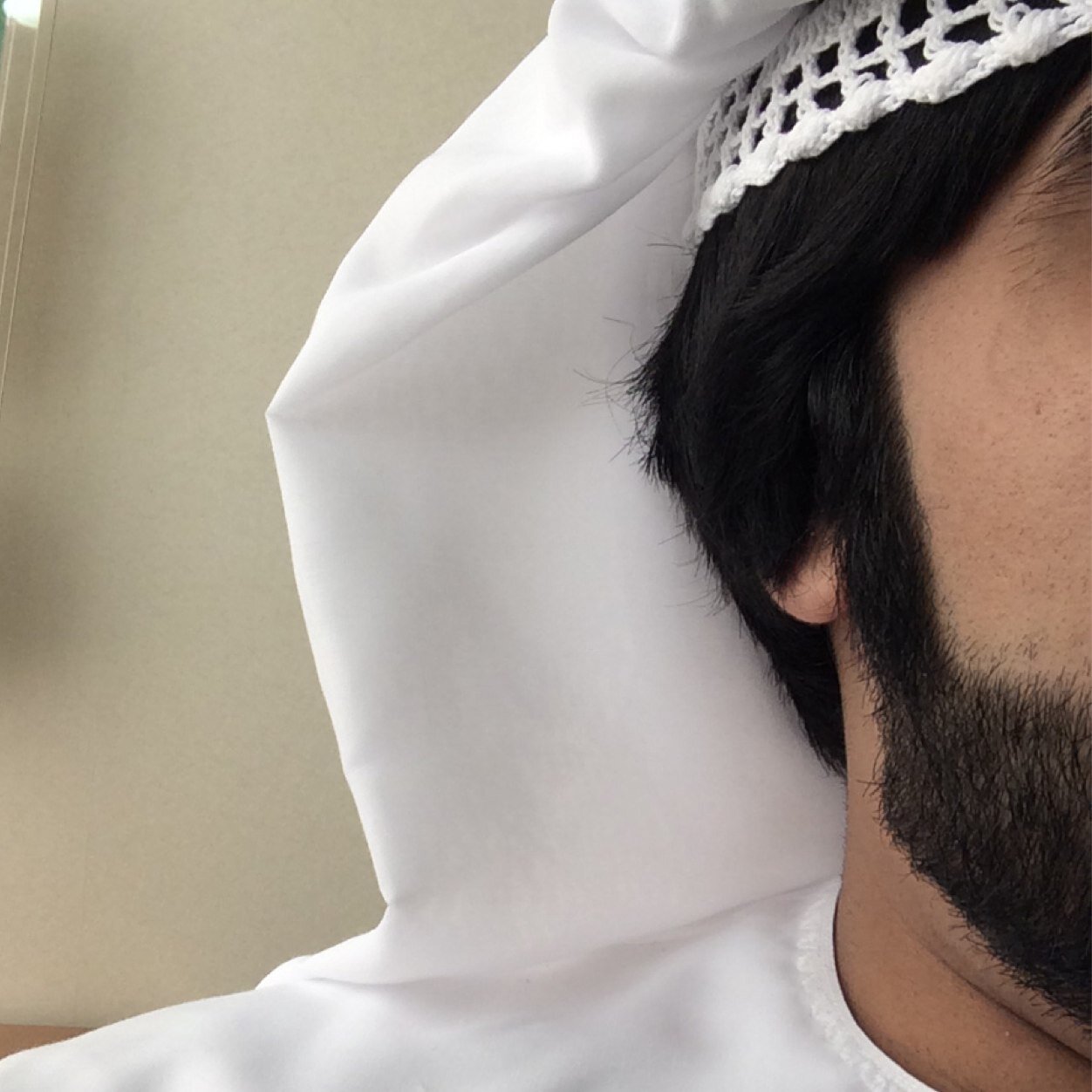 أنَـآ بَغرْد وَأنتْ إقرآ جدِيدِي وَاللي يلـآمس خآطرَگك إعتبرَه إهدَآء ْ!