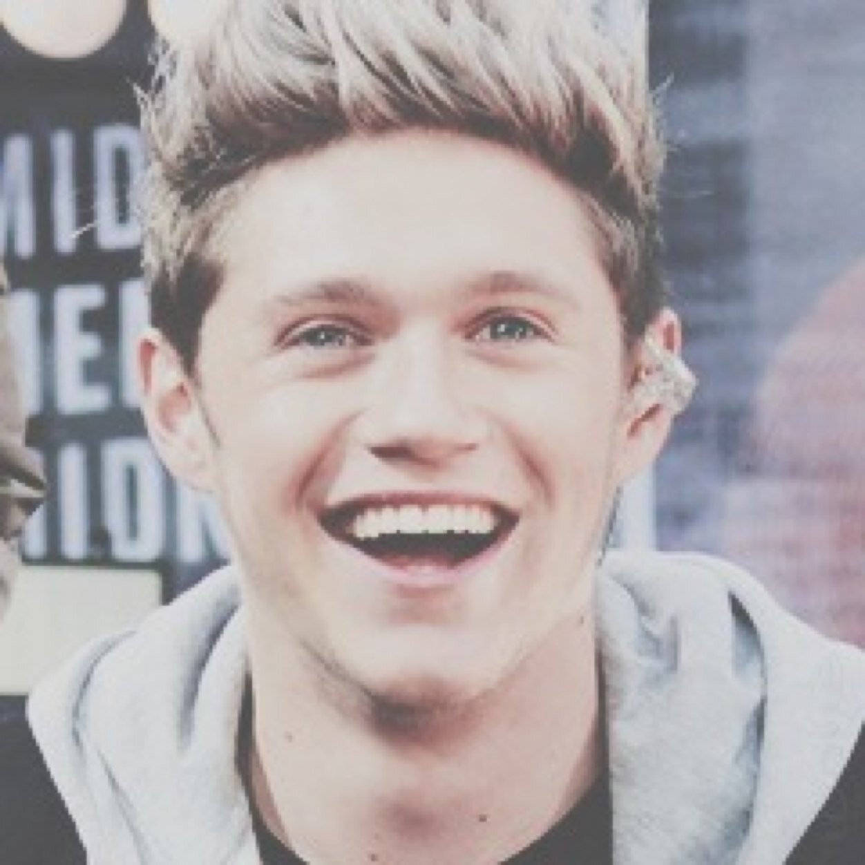 Hi lovee! Please go follow @horan_teasdale
♡♡♡