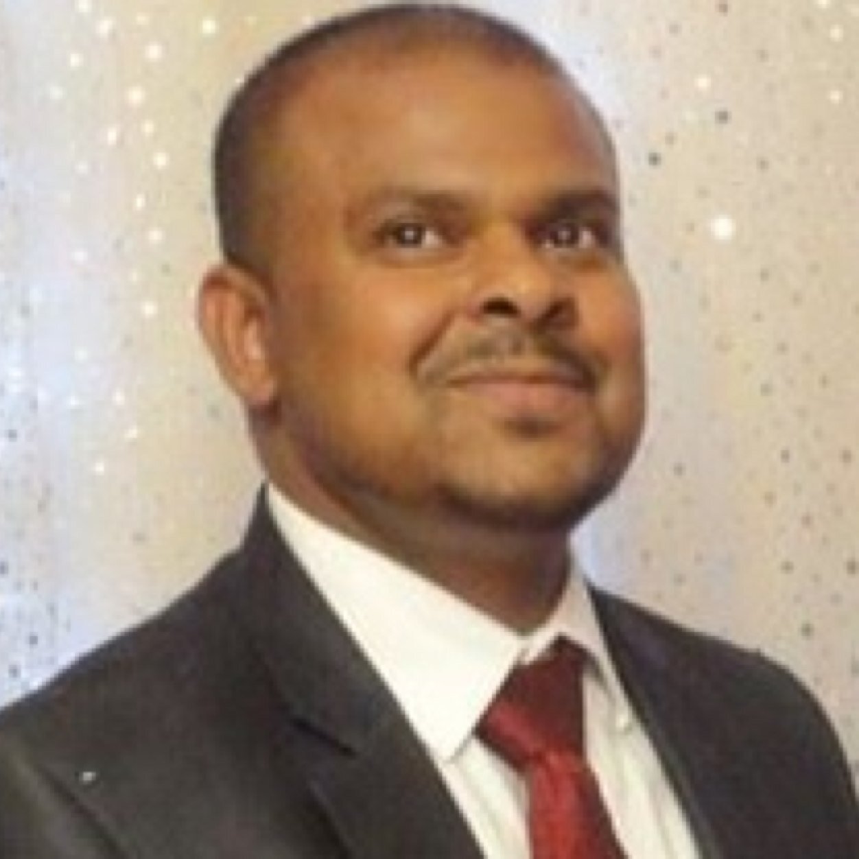 ஈழத்தமிழன்
