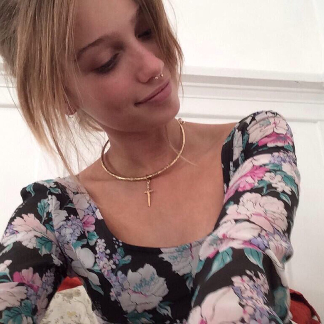 diepls666's profile picture. idk im sad