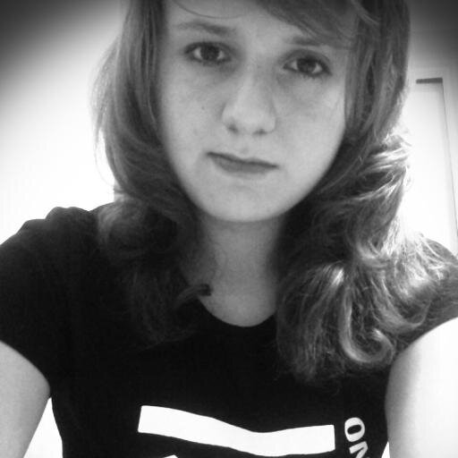 Hi! I'm martyna I have 14 years I come from Polish I love music and dance.