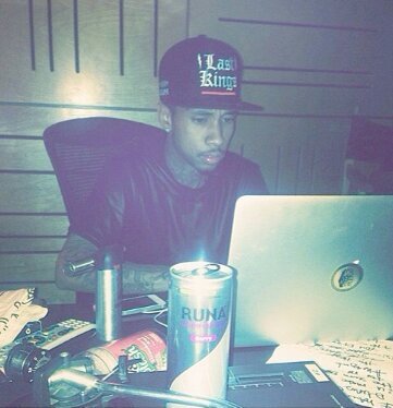 Artist/rapper   , #ymcmb, lastkings.co #thegoldalbum