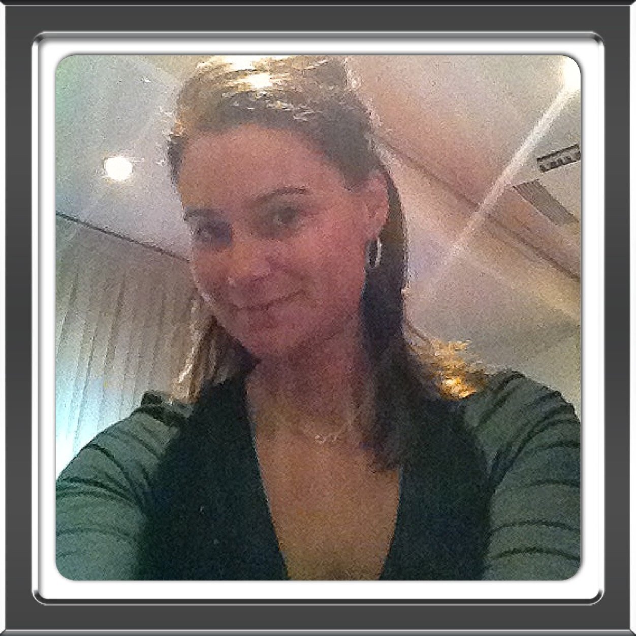 ♬ Music was my first love ♬	


Love my hubby and my 2 boys♥...♥Mis my mother everyday♥ 
My life is like a rollercoaster!!