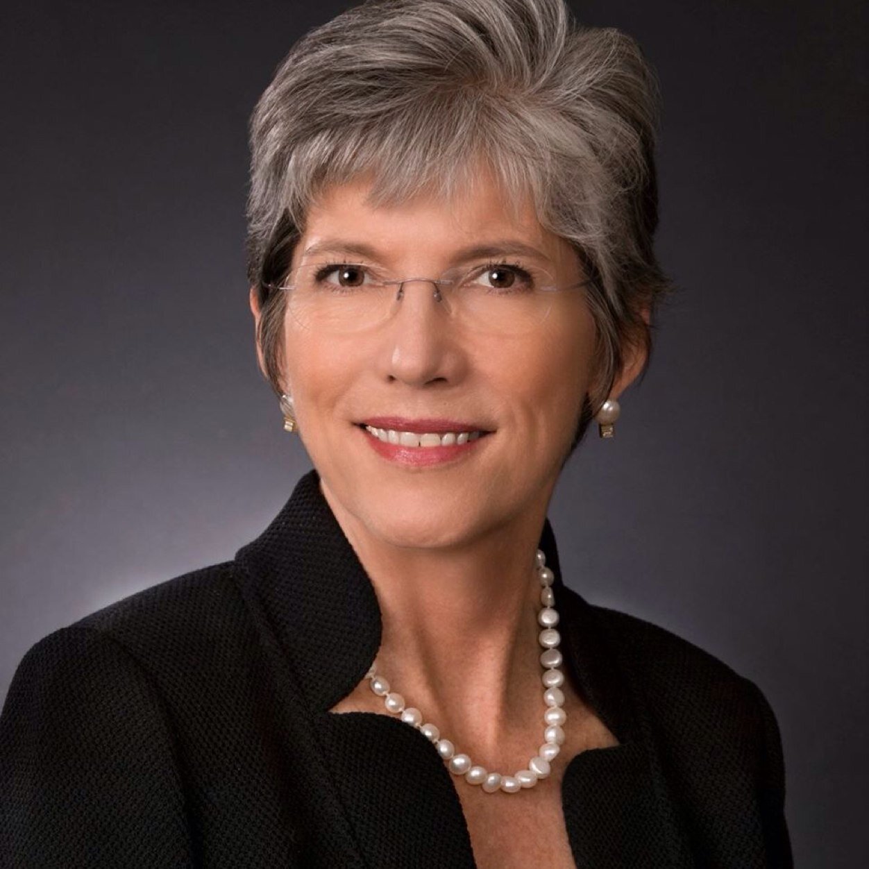 Mom/last wife/lawyer/grammarian with profound interest in vulnerability and happiness