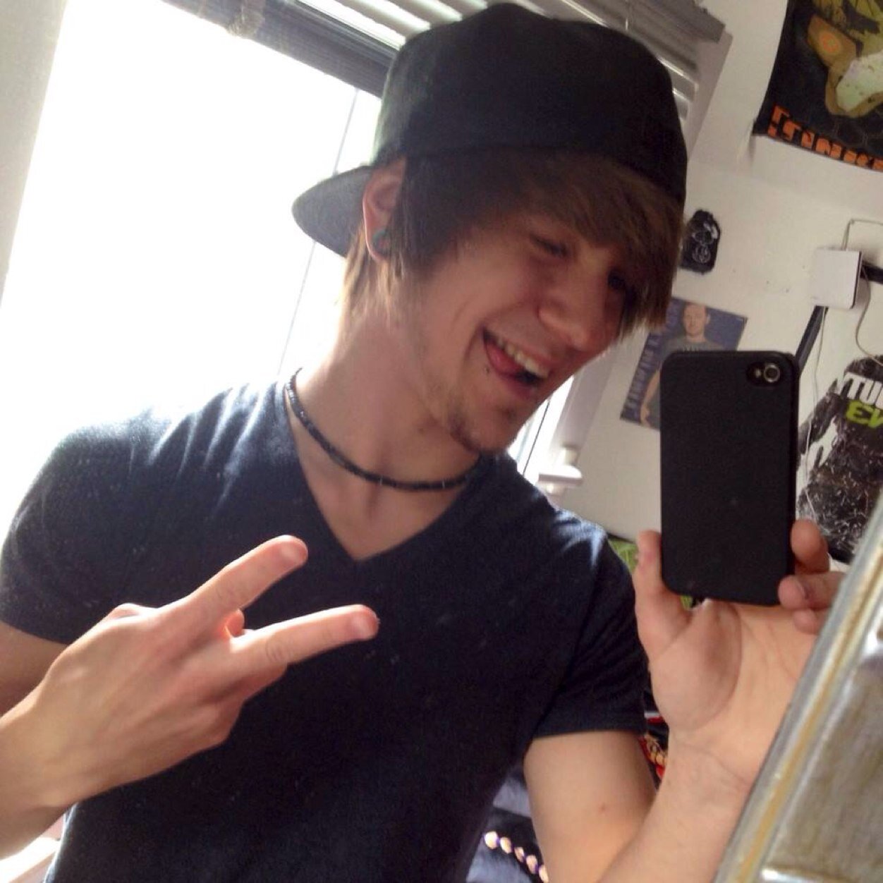 OwlskullJay's profile picture. 