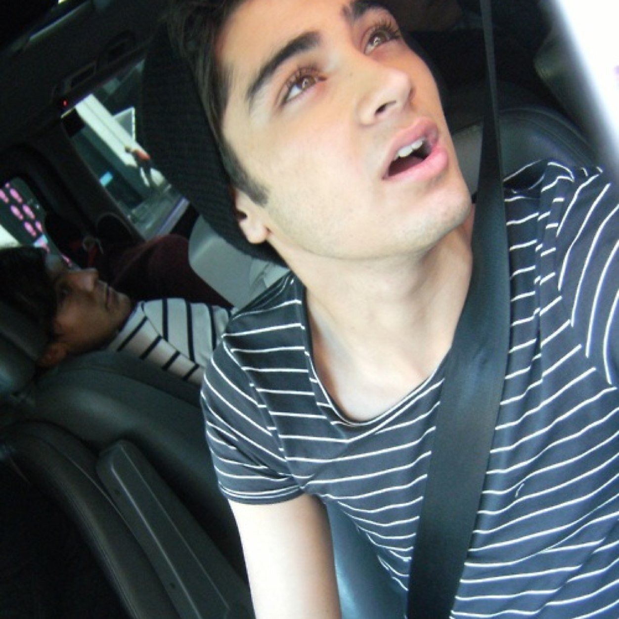 ask for a follow back on @raybanzouis