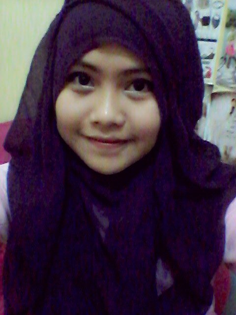 nurulhelida's profile picture. Lulu | vIsual art | marlogenic | photography | design | simple | creative | colourfull | cheer up | Indonesia University of Education '10 | IG : nurulluluhelida