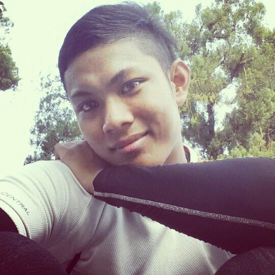 23, single, staying west area, ig : azlanalza11